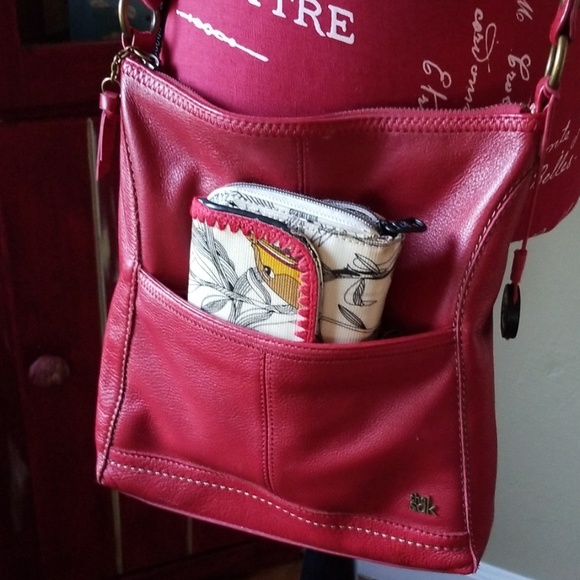 ❣️SOLD ELSEWHERE❣️Sak Purse and Wallet Bundle! - Picture 2 of 8